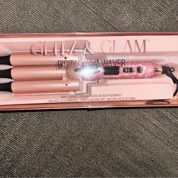 Glitz & Glam Other - NWT TIKTOK Viral Glitz And Glam Bling Digital Hair Waver